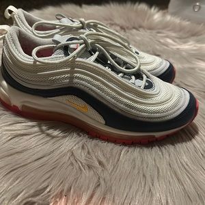 Women Nike sneakers size 8.5 colors gray, white, navy blue, pink and orange logo